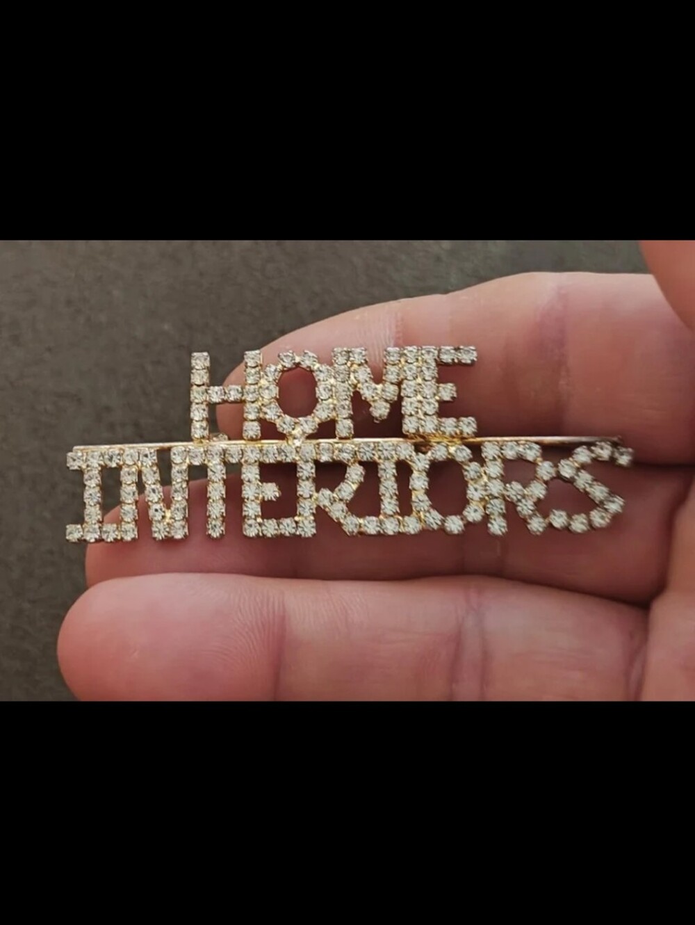1980s Home Interiors & Gifts Rhinestone Gold Tone Brooch